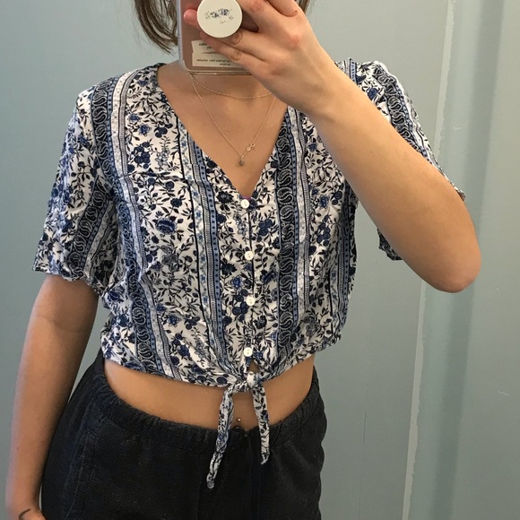 H&M floral tie crop - Picture 2 of 2